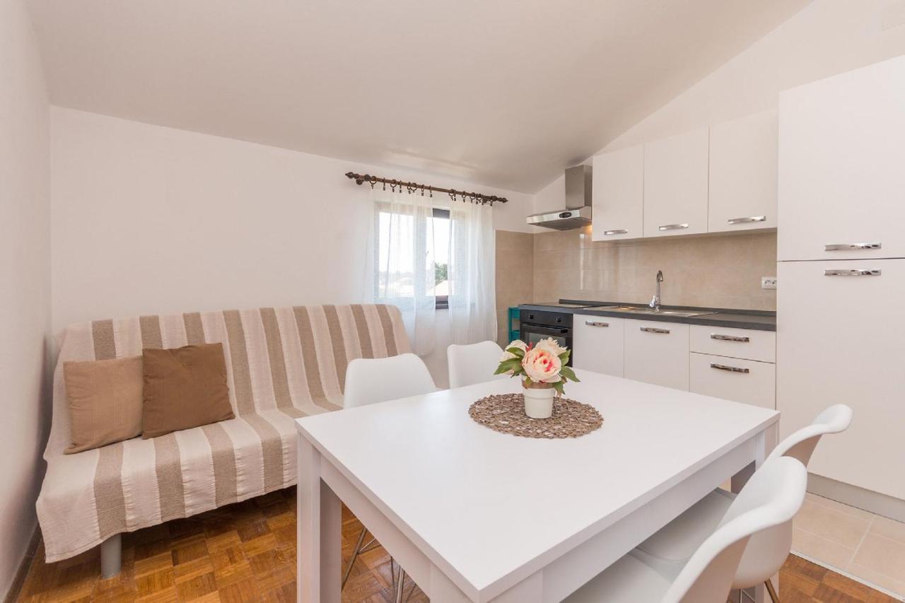 Apartment Lucija Biograd Na Moru Exterior photo